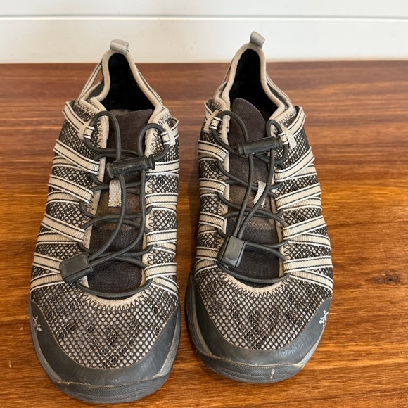 Chaco Size 7 Water Shoes Black Gray Outdoor Hiking River Lightweight Sport - Picture 3 of 9